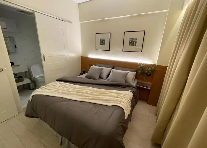 Pinecrest Residential Apartment
