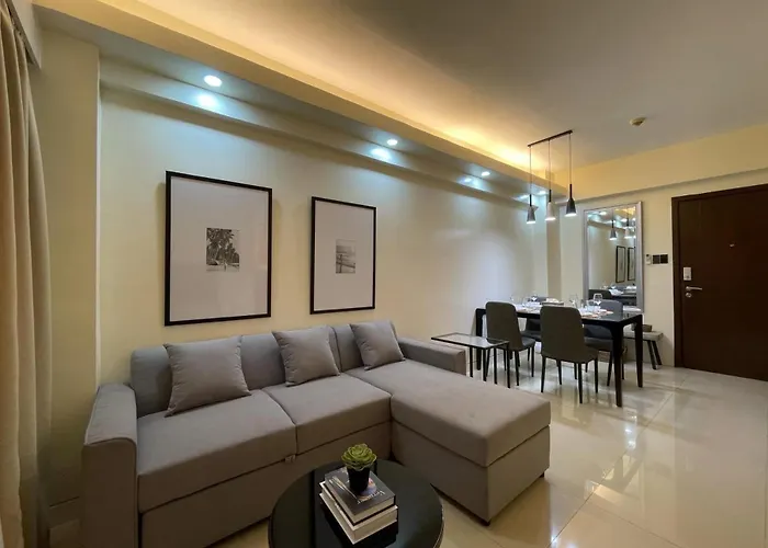 Pinecrest Residential Apartment *