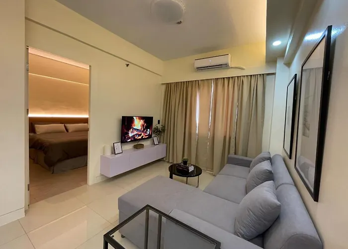 Apartment Pinecrest Residential