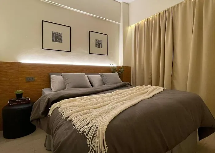 Pinecrest Residential Apartment *